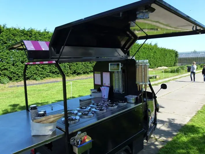 Ijs & zo I mobiele ijssalon, ijsfoodtruck uit Zuid-Holland, te huur via Feestkarhuren.nl