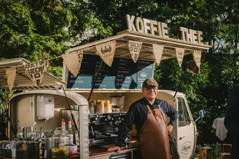 Il Berretto, koffiebar op wielen, te huur via Feestkarhuren.nl