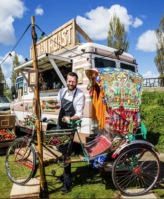 Indian Roast Foodtruck & Catering, feestwagen uit Flevoland, te huur via Feestkarhuren.nl