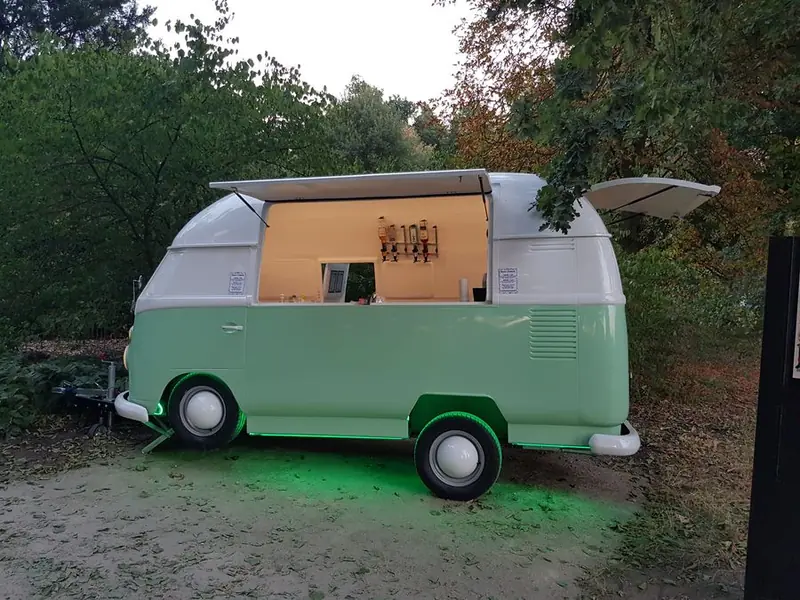 Jamie's Cocktails, mobiele cocktailbar uit Limburg (NL), te huur via Feestkarhuren.nl