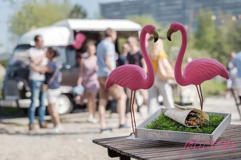 Jolicious, tapasfoodtruck uit Antwerpen, te huur via Feestkarhuren.nl