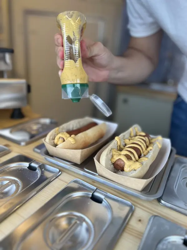 Just-joy, foodtruck voor comfort food uit Noord-Brabant, te huur via Feestkarhuren.nl