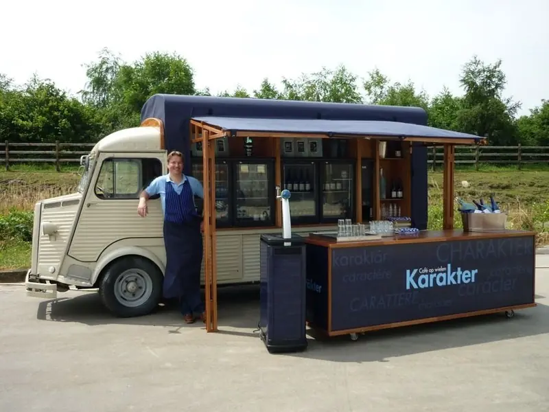 Karakter - Café op Wielen, streetfoodtruck uit Noord-Brabant, te huur via Feestkarhuren.nl