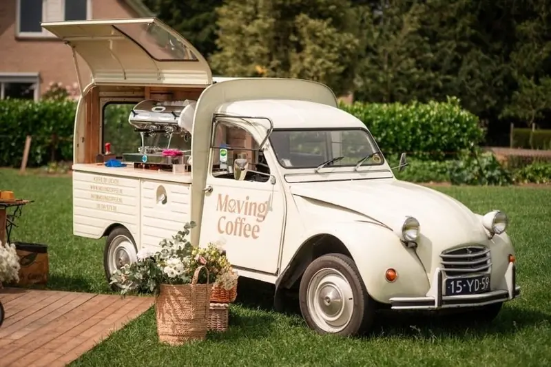 Koffie Eend, koffiebar op wielen uit Flevoland, te huur via Feestkarhuren.nl