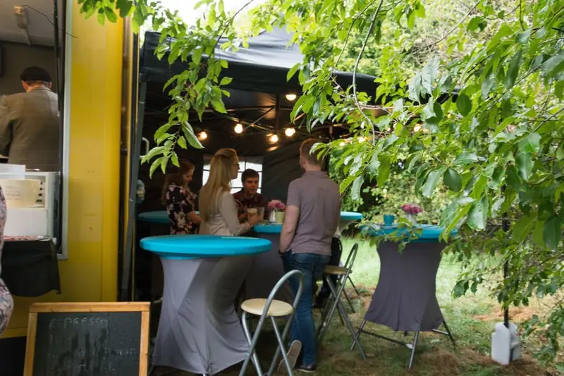 Koffie @ home, koffiebar op wielen uit Antwerpen, te huur via Feestkarhuren.nl
