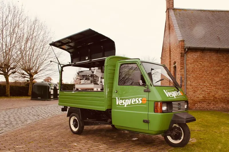 Koffiebar Vespresso, koffiebar op wielen uit Antwerpen, te huur via Feestkarhuren.nl