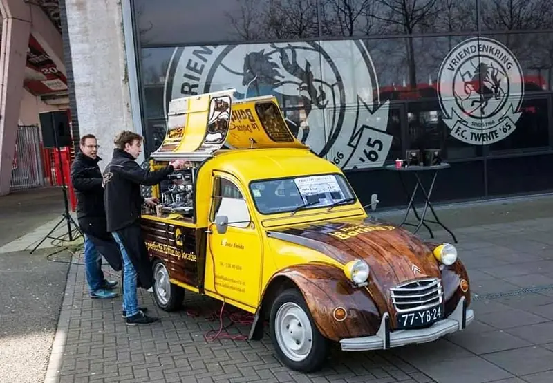 La Dolce Barista, koffiebar op wielen, te huur via Feestkarhuren.nl