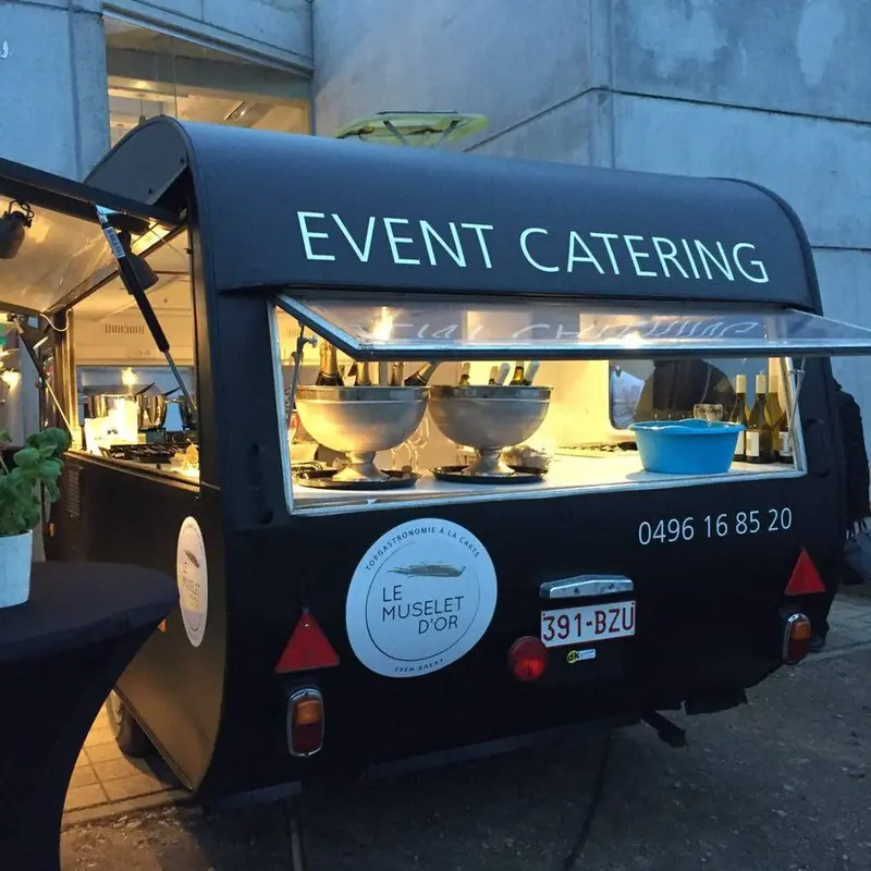 Le Muselet d'Or, tapasfoodtruck uit Antwerpen, te huur via Feestkarhuren.nl