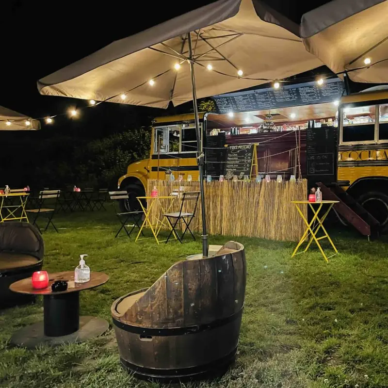 L'or Noir On Wheels, mobiele cocktailbar uit Limburg (BE), te huur via Feestkarhuren.nl