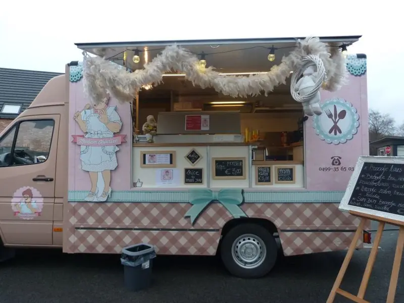 Madam Kwizien, visfoodtruck uit Oost-Vlaanderen, te huur via Feestkarhuren.nl