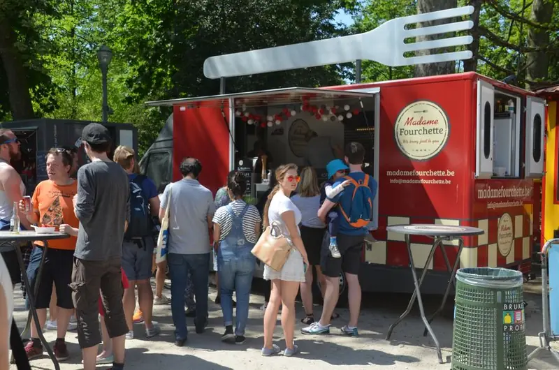 Madame Fourchette, tapasfoodtruck, te huur via Feestkarhuren.nl