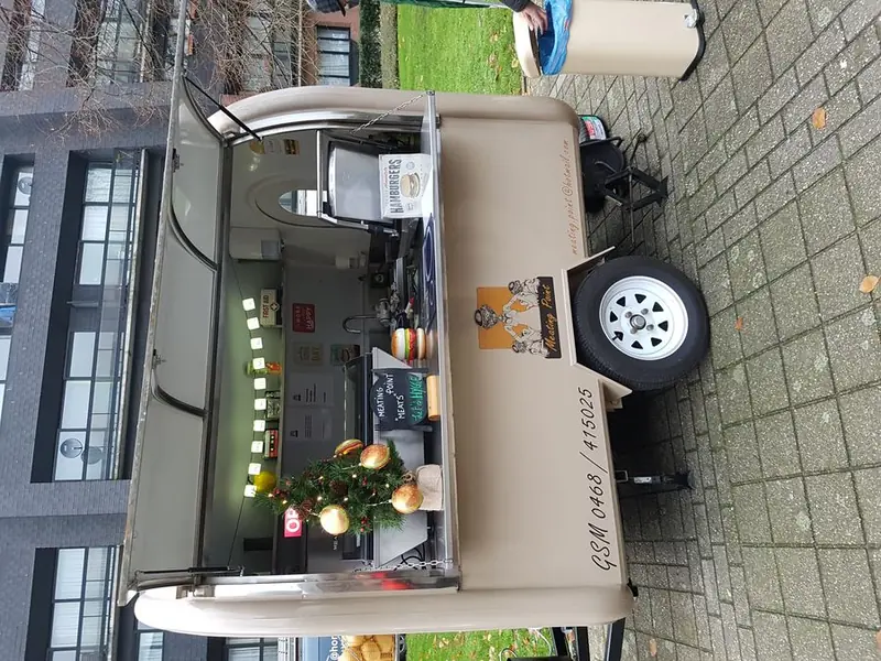 Meating Point, visfoodtruck uit Antwerpen, te huur via Feestkarhuren.nl