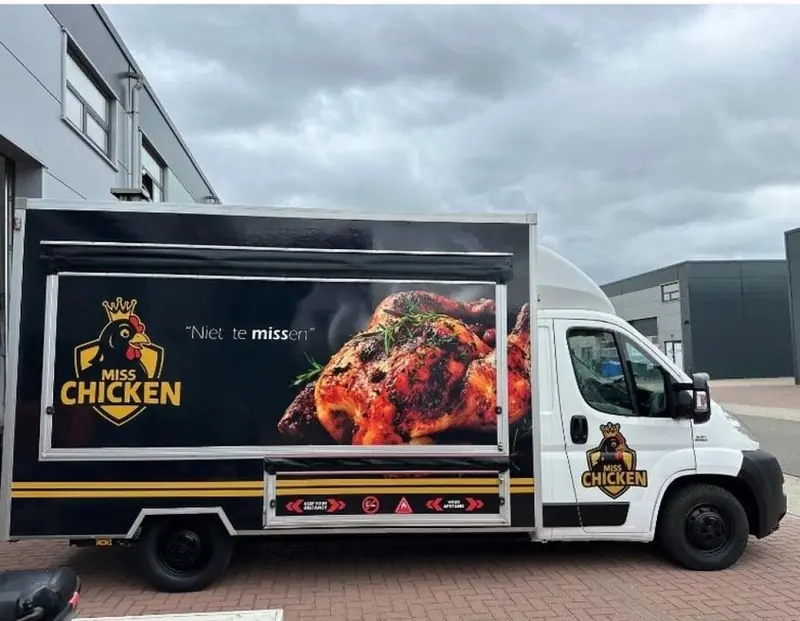 Miss Chicken, streetfoodtruck uit Noord-Brabant, te huur via Feestkarhuren.nl