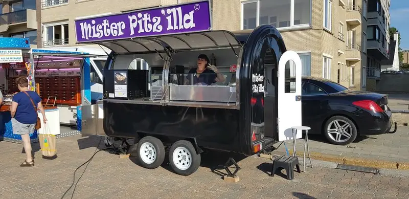 Mister Pitz'illa, foodtruck voor kip uit Limburg (NL), te huur via Feestkarhuren.nl