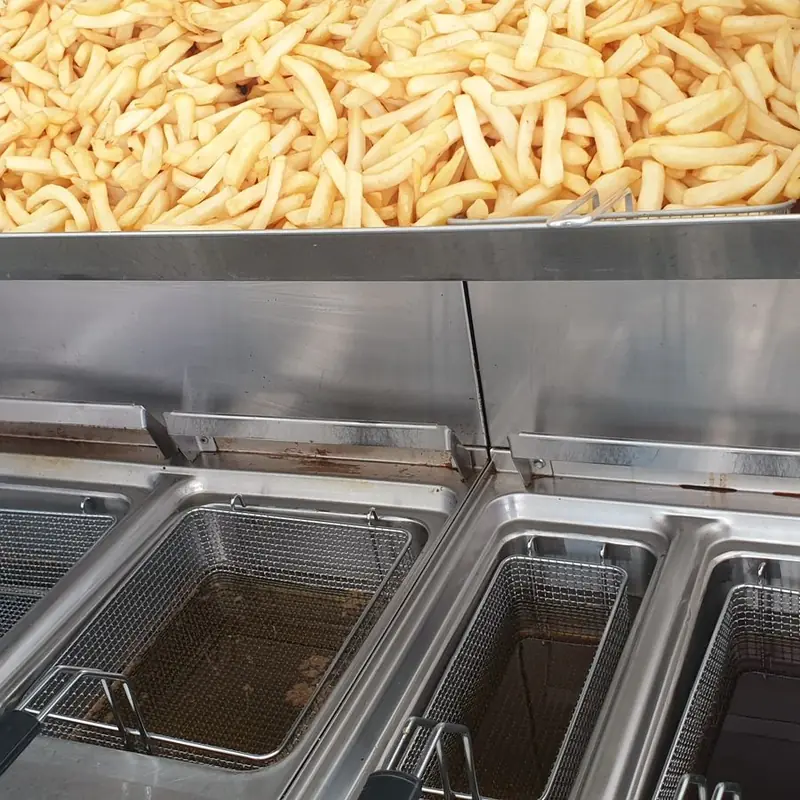 Mobielefoodtrailer, halal foodtruck uit Friesland, te huur via Feestkarhuren.nl