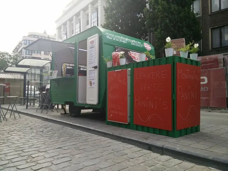 Montanini Panini Foodtrailer, tapasfoodtruck uit Oost-Vlaanderen, te huur via Feestkarhuren.nl