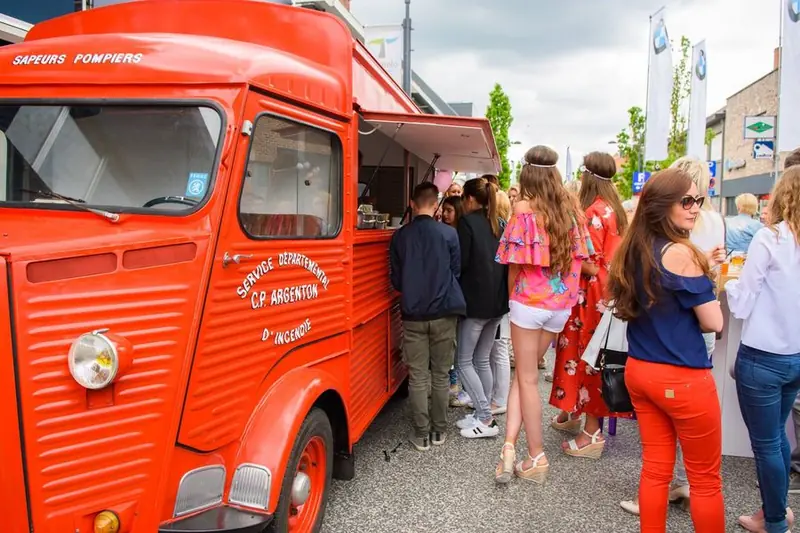 Mories, mobiele cocktailbar uit Antwerpen, te huur via Feestkarhuren.nl
