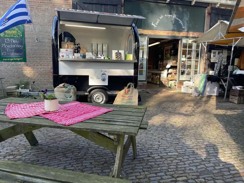 Mr. Coffee & Ms.Tea, koffiebar op wielen uit Noord-Brabant, te huur via Feestkarhuren.nl