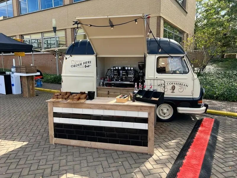 Mrs Coffee bean, koffiebar op wielen uit Utrecht, te huur via Feestkarhuren.nl