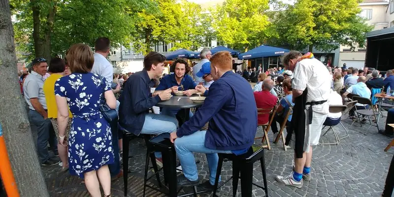 Nammie Vietnamees Streetfood, foodtruck met gezonde gerechten uit Antwerpen, te huur via Feestkarhuren.nl