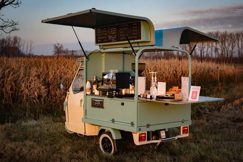 Oscar Coffee, koffiebar op wielen uit Brussel, te huur via Feestkarhuren.nl