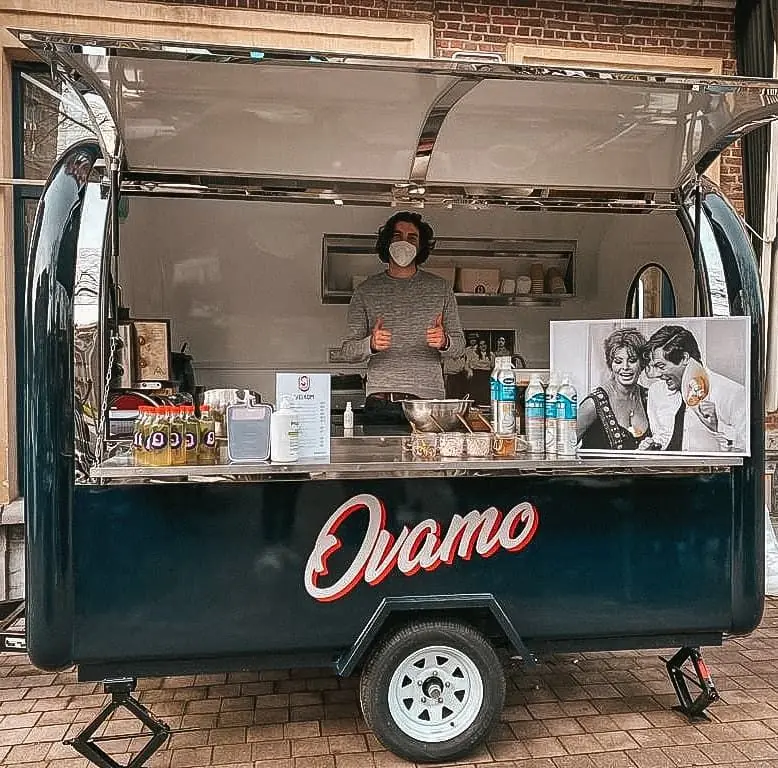 Ovamo, foodtruck voor zoete lekkernijen uit Gelderland, te huur via Feestkarhuren.nl