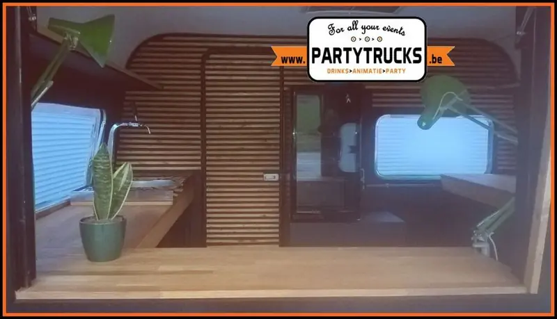 Partytrucks.be, ijsfoodtruck uit Limburg (BE), te huur via Feestkarhuren.nl