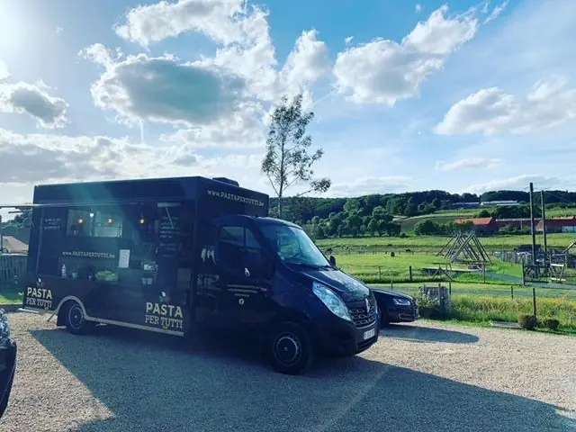 PASTA PER TUTTI, pastafoodtruck uit Limburg (NL), te huur via Feestkarhuren.nl