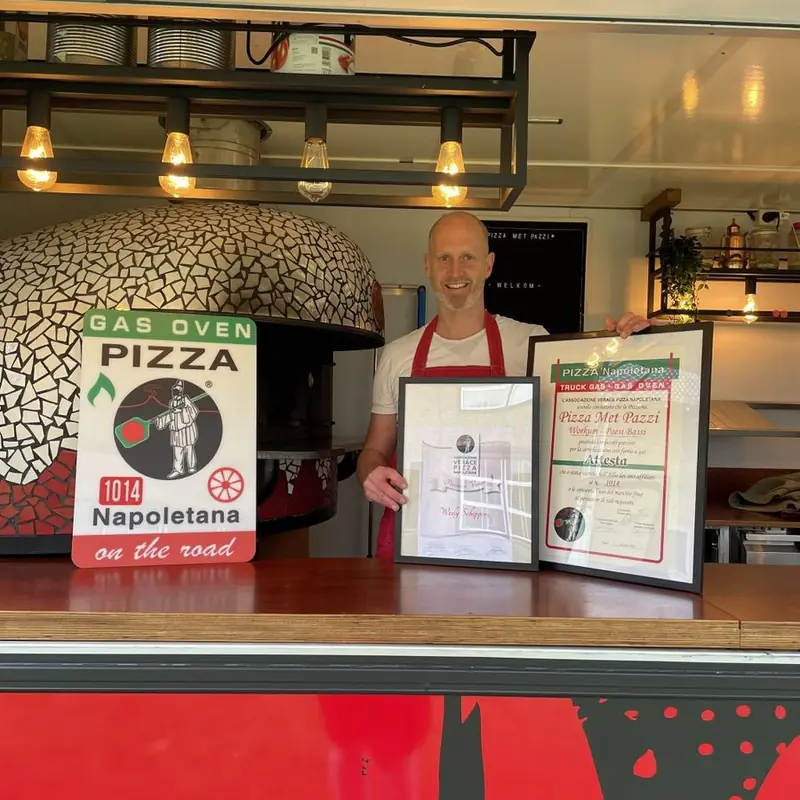 Pizza met Pazzi, pizzatruck uit Friesland, te huur via Feestkarhuren.nl