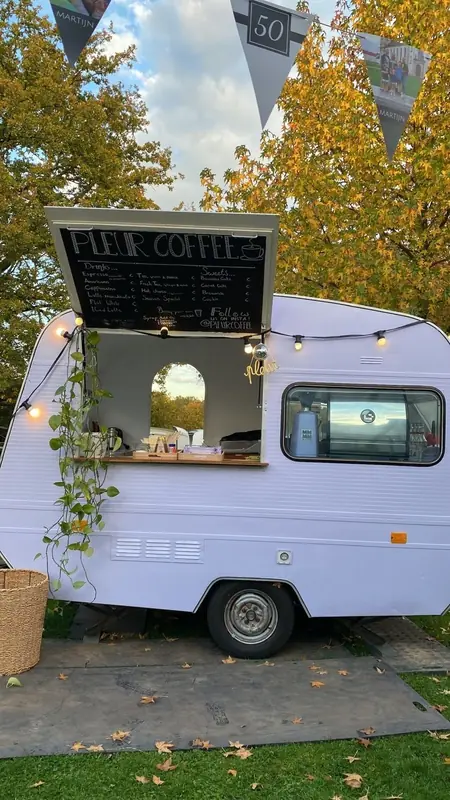 Pleur Coffee, koffiebar op wielen uit Gelderland, te huur via Feestkarhuren.nl