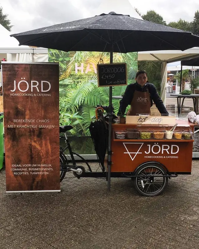 Pølser by JÖRD, fastfoodtruck, te huur via Feestkarhuren.nl