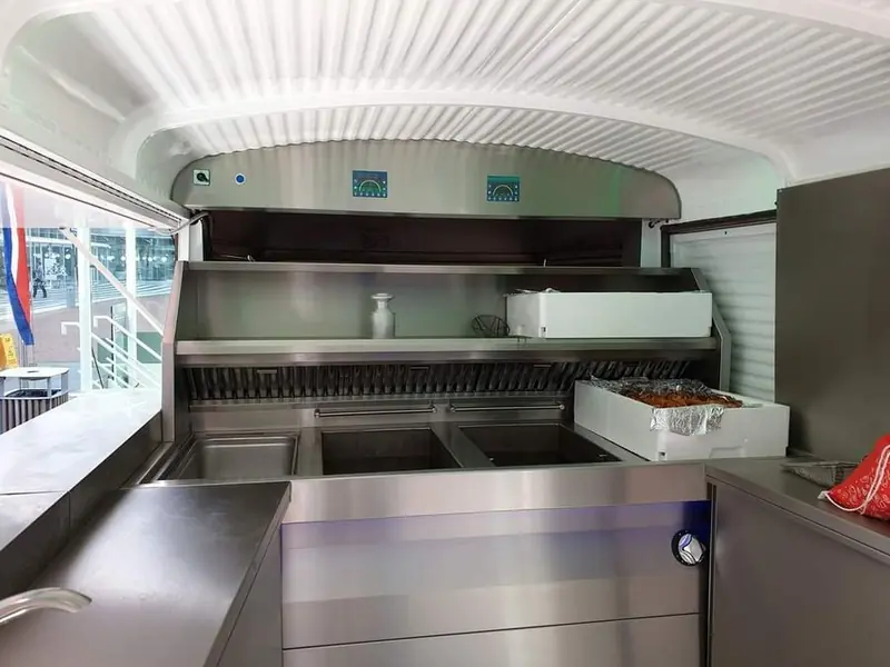 Ribbelbus, all-in foodtruck, te huur via Feestkarhuren.nl