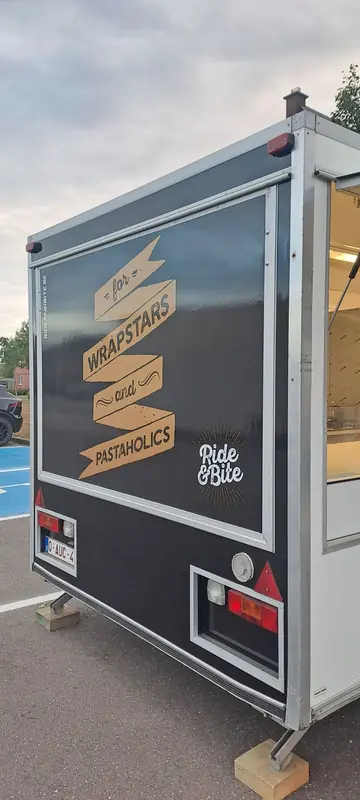 Ride & Bite, pastafoodtruck uit Limburg (NL), te huur via Feestkarhuren.nl