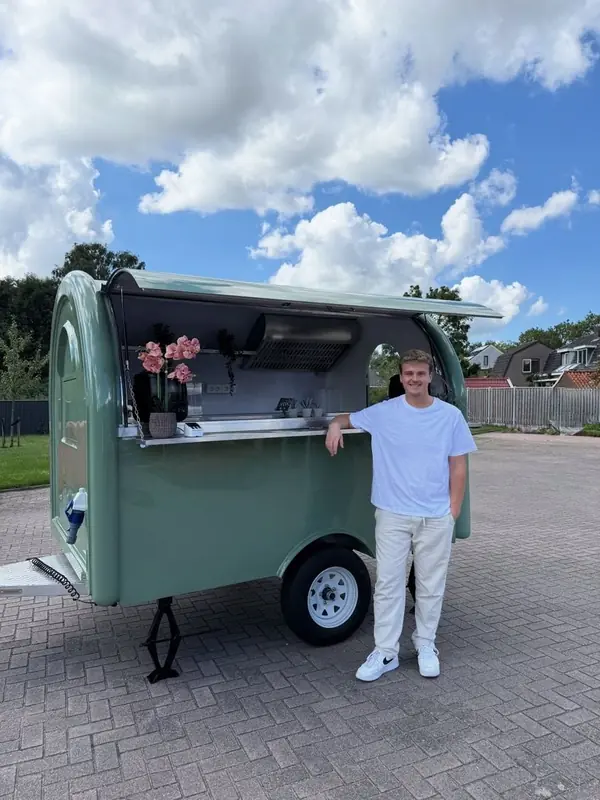 RollinTasty, frietfoodtruck uit Overijssel, te huur via Feestkarhuren.nl
