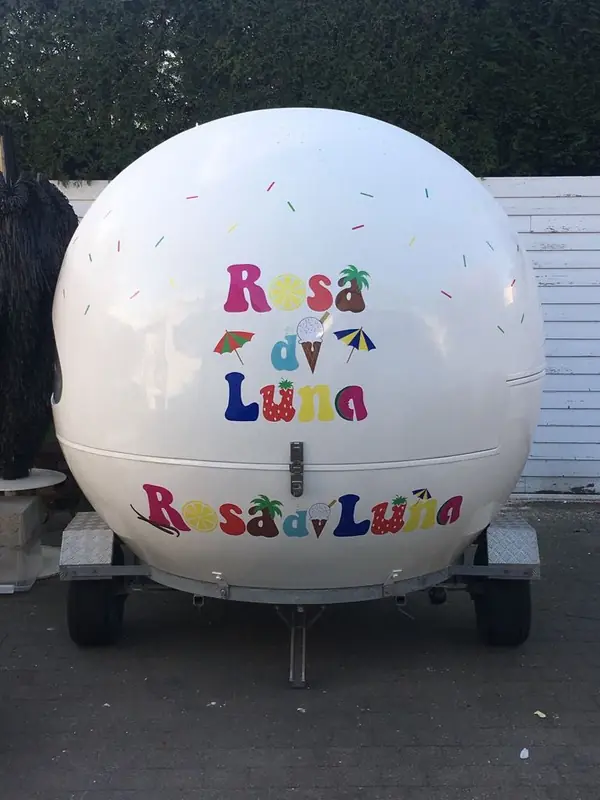 RosadiLuna, ijsfoodtruck uit Zeeland, te huur via Feestkarhuren.nl