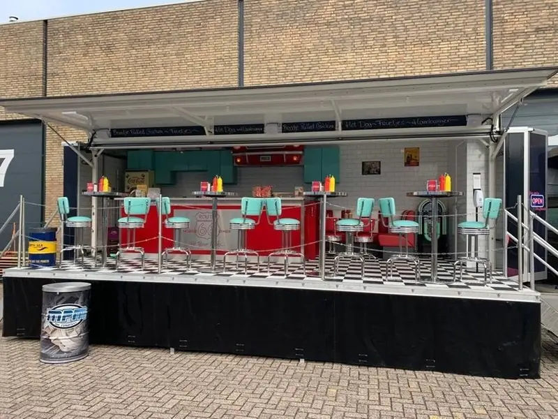 Route 66 Mobile Diner, streetfoodtruck uit Noord-Brabant, te huur via Feestkarhuren.nl