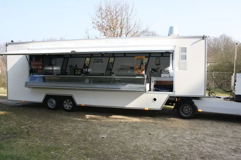 Rudy's Fish & Snack Mobil, visfoodtruck uit Antwerpen, te huur via Feestkarhuren.nl