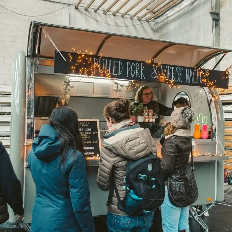 Sisterfood V.O.F, streetfoodtruck uit Noord-Brabant, te huur via Feestkarhuren.nl