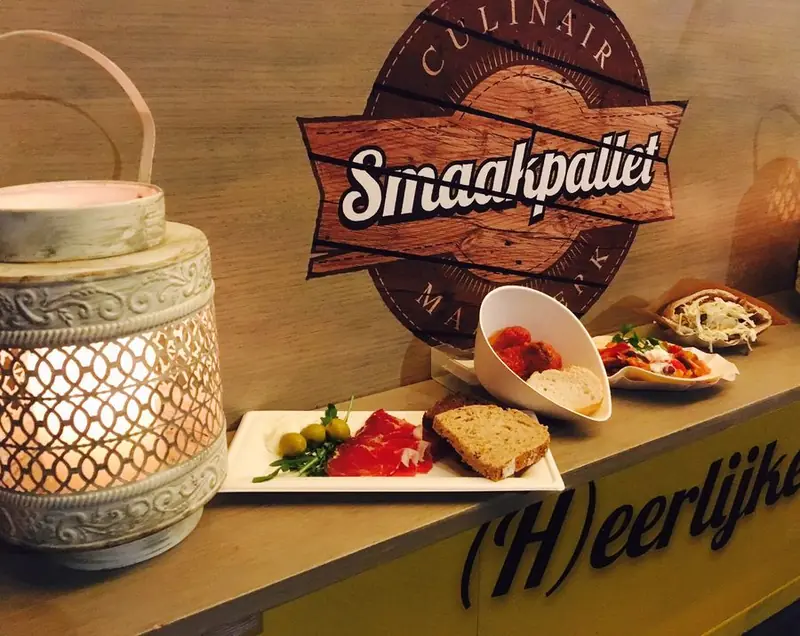 Smaakpallet, BBQ-foodtruck uit Limburg (BE), te huur via Feestkarhuren.nl