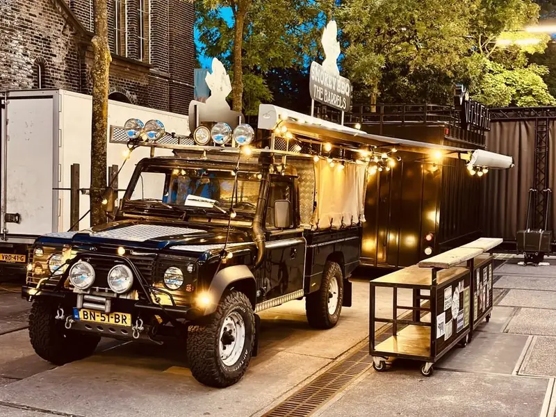Smokey and the Barrels, BBQ-foodtruck uit Zuid-Holland, te huur via Feestkarhuren.nl