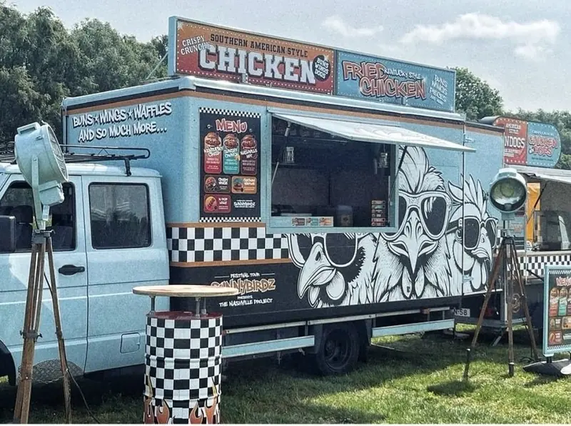 SunnyBirdz, streetfoodtruck uit Noord-Holland, te huur via Feestkarhuren.nl