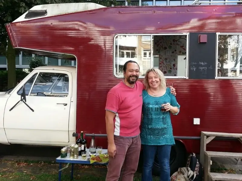 Superlekkerrr, tapasfoodtruck uit Overijssel, te huur via Feestkarhuren.nl
