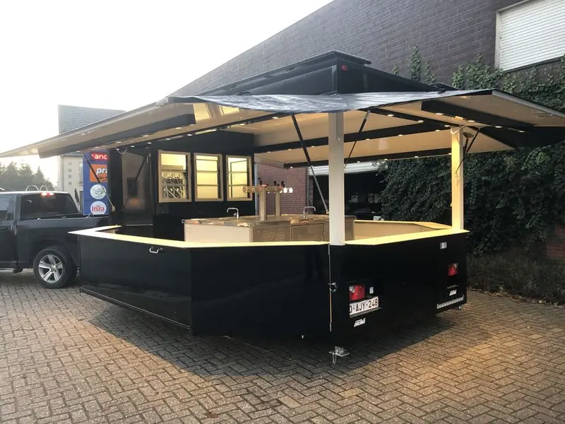 Tapeiland, tapwagen uit Antwerpen, te huur via Feestkarhuren.nl