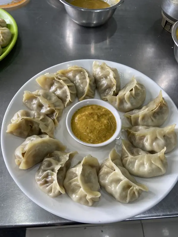 Taste of Nepal, Aziatische foodtruck uit Flevoland, te huur via Feestkarhuren.nl