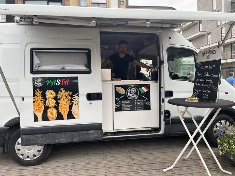 The Meatlab, pastafoodtruck uit Antwerpen, te huur via Feestkarhuren.nl
