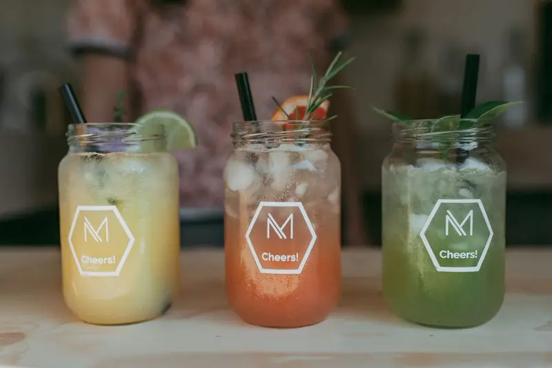 The mocktailclub, mobiele cocktailbar uit Antwerpen, te huur via Feestkarhuren.nl