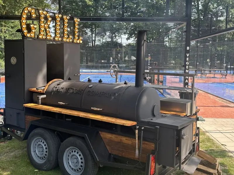 The Texas Company, BBQ-foodtruck uit Zuid-Holland, te huur via Feestkarhuren.nl