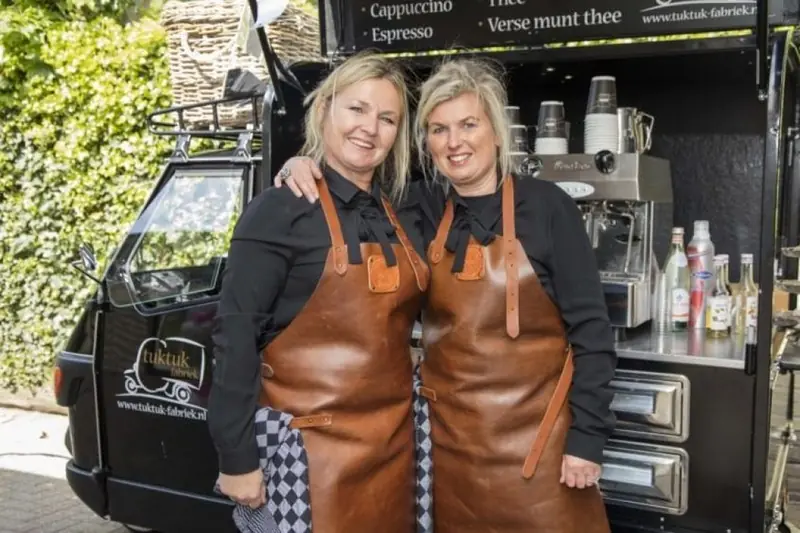 TukTuk-Fabriek, streetfoodtruck uit Zuid-Holland, te huur via Feestkarhuren.nl