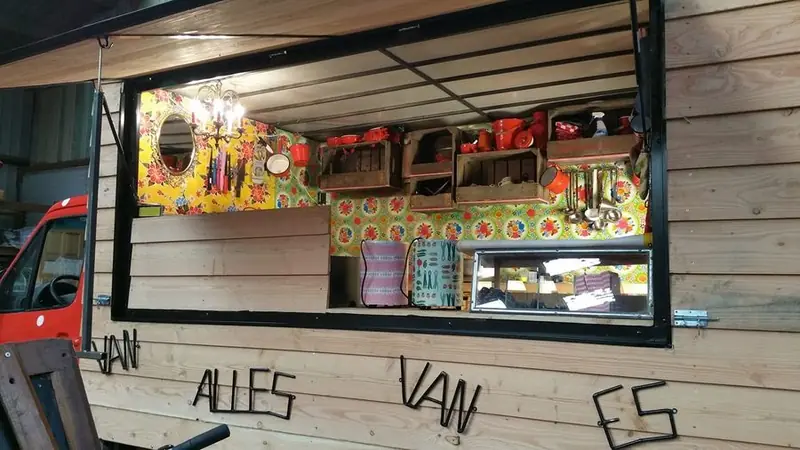 Van Alles Van Es, vegetarische foodtruck uit Drenthe, te huur via Feestkarhuren.nl