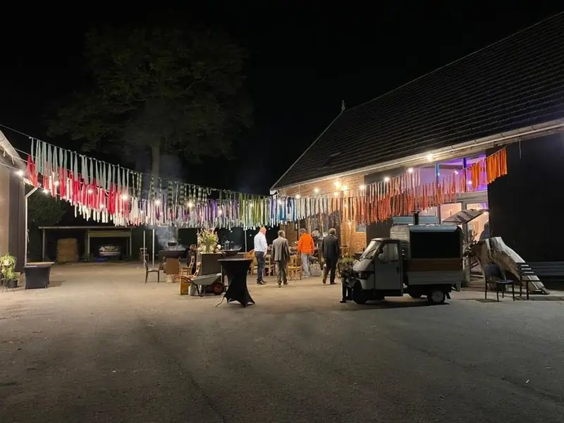 Vespa- Pizza, pizzatruck uit Zeeland, te huur via Feestkarhuren.nl